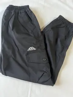 キッズ　ズボン160サイズ　黒