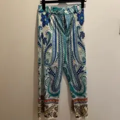 ZARA 柄パンツ
