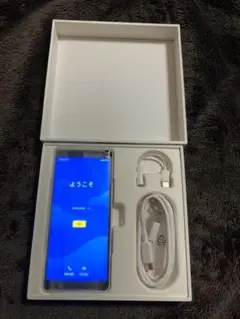 Rakuten Hand 5G 楽天ハンド ホワイト p780