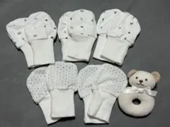 【美品】 ベビー　ミトン　5点セット　音がなるオモチャ付き