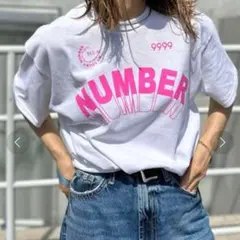 大人気【ミヴィアロカ】 3D ナンバーロゴ プリント Tシャツ (M) オーバー