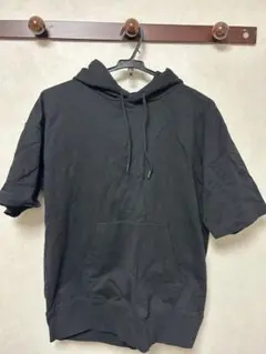 黒 半袖 パーカー