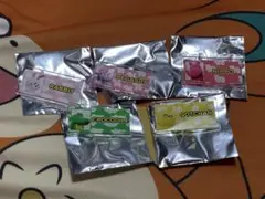 たべっ子どうぶつ アクリルネームバッジ