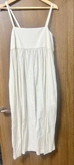 ホワイト キャミソールワンピース