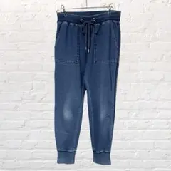 Item thumbnail for item e82dca4c-c218-4180-a316-ebd778a00c19