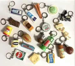 8日市!344【お得な20個!】ヴィンテージ フランスフレンチキーホルダー