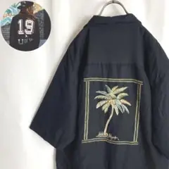 古着 バック刺繍 アロハシャツ レーヨン混 ヤシの木 ブラック黒色 M 半袖