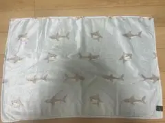 サメ　ブランケット　膝掛け