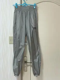 Umbro グレー ピステパンツ 裾ジッパー付き