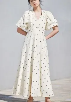 Lily Brown♡完売品！変形スリーブワンピース