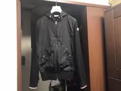 モンクレール ハイブリッドパーカー