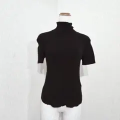 半袖タートルネックリブニット（M）ブラック　レーヨン混　ポケット付