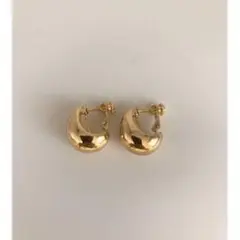 mou ぷっくりフープイヤリング