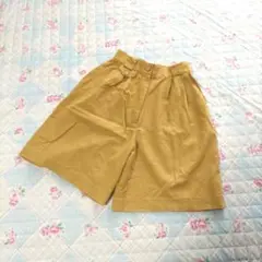 マスタードカラー ハーフパンツ