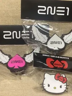 2NE1 ペンライト　キーホルダー　ハローキティコラボ 2NE1 ペンライト キーホルダー ハローキティコラボ - メルカリ
