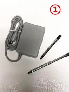 3ds対応充電器☆ACアダプターと3dsタッチペンx2本