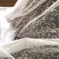 ☘️白いレースカーテン【新品未使用】100×198cm2枚組 フック付き‼️お値下げ