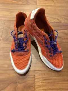 オレンジ メッシュスニーカー