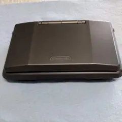 【中古】ニンテンドーDS グラファイトブラック 本体+充電器