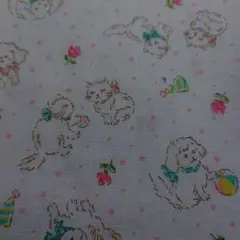 55✕20cmサイズ犬と猫と花柄の綿プリント生地 白