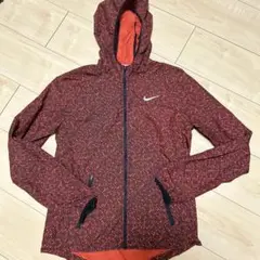 NIKE トレーニングウェア　ウインドブレーカー