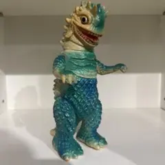 ベムラー　ブルマァク　再販　ソフビ 71QyeNZl1yL._UF350,350_QL50_.jpg