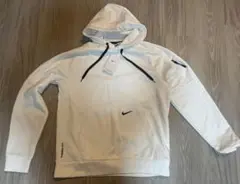 Nikeプルオーバーフィットネスパーカー