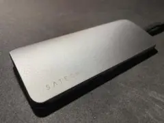 Satechi デュアル マルチメディア ハブ (スペースグレイ)