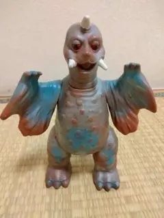 当時物 ウルトラ怪獣 ナメゴン ペギラ 2体まとめ　ブルマァク マルサン ソフビ 当時物 ウルトラ怪獣 ナメゴン ペギラ 2体まとめ ブルマァク
