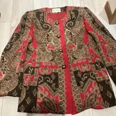 派手なジャケット