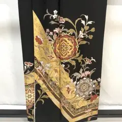 C257正絹　黒留袖　比翼付　五つ紋　華文　金駒刺繍　金銀箔　美品　着物