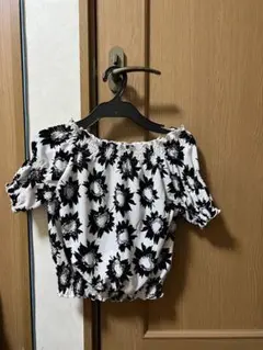 オフショル トップス