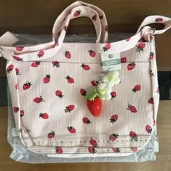 ＊苺＊イチゴ＊いちご柄　ショルダーバッグ＋キーホルダー付き