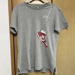 Nike 肩掛けスニーカー　Tシャツ M