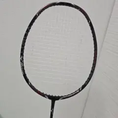 バドミントンラケット 黒と赤