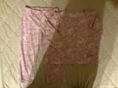 サンリオパジャマ100