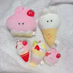 つぶらな瞳のいちごフェア　ソフトクリーム　いちご　うさぎ　パフェ　かっぷけーき