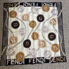 Fendi ロゴ コインモチーフ スカーフ