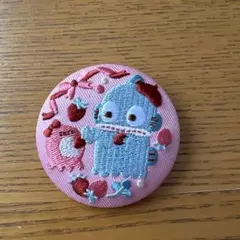 サンリオ　ハンギョドン　刺繍缶バッチ