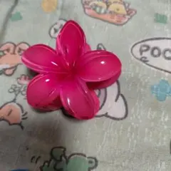 新品未使用　ハイビスカスヘアクリップ　ヘアクリップ