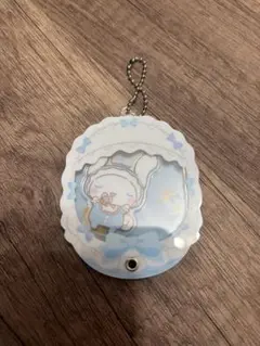 サンリオ ゆりかごデザイン アクリルチャーム シナモン