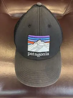 patagonia トラッカーキャップ 黒