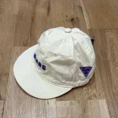 韓国子供服　アイボリー　刺繍ロゴキャップ