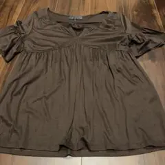 UNTITLED ブラウントップス