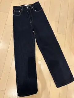 新品未使用 リーバイス リブケージストレートジーンズ ダークインディゴ