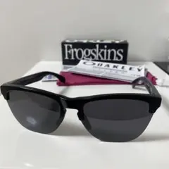 OAKLEYオークリー フロッグスキンライト　マットブラック　偏光サングラス