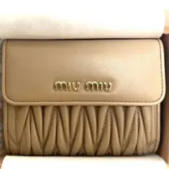 MIU MIU マテラッセ 財布