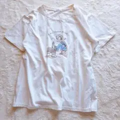 【アーヴェヴェ】Tシャツ 白 半袖 プリント女の子【 S 】サイドスリット 綿