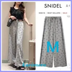 完売Ｍサイズ♥️新作新品✨ SNIDEL UVカットスウェットワイドパンツ