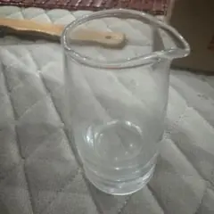 100ml ガラスビーカー 注ぎ2口付き